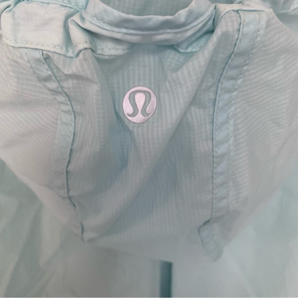 Lululemon Fast & Free Jacket Aquamarine 8 - Picture 12 of 14